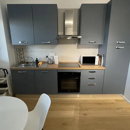 House Of Cavani Sea View Terrace شقة